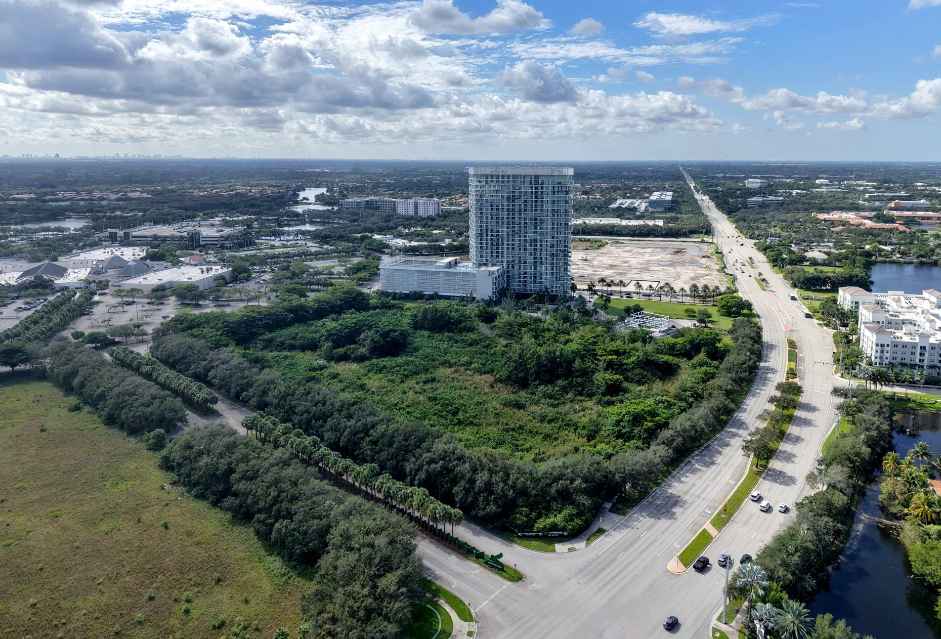 Commercial district along the Sawgrass Expressway in Sunrise, FL